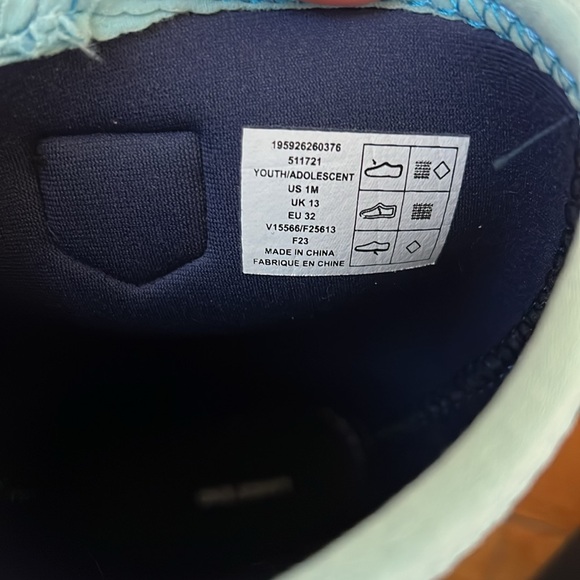 Lined rain boots Lands End like new! Size 1 kids. - Picture 5 of 5